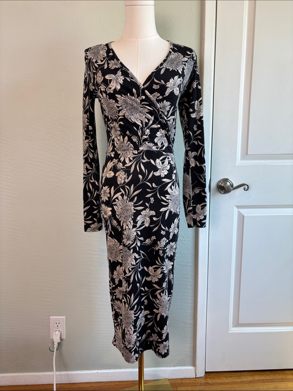 Bundle 2/$30! Long Sleeve Black Floral Wrap Dress